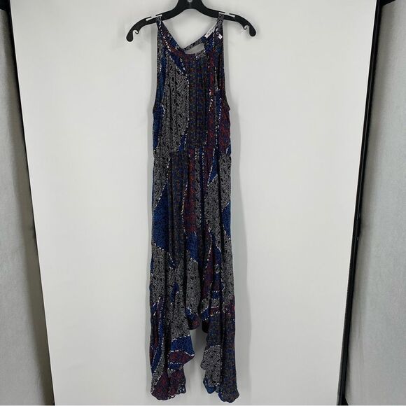 BcbGeneraration Women’s High Neck Paisley Print Sleeveless Shark Bite Hem Dress - Picture 1 of 4